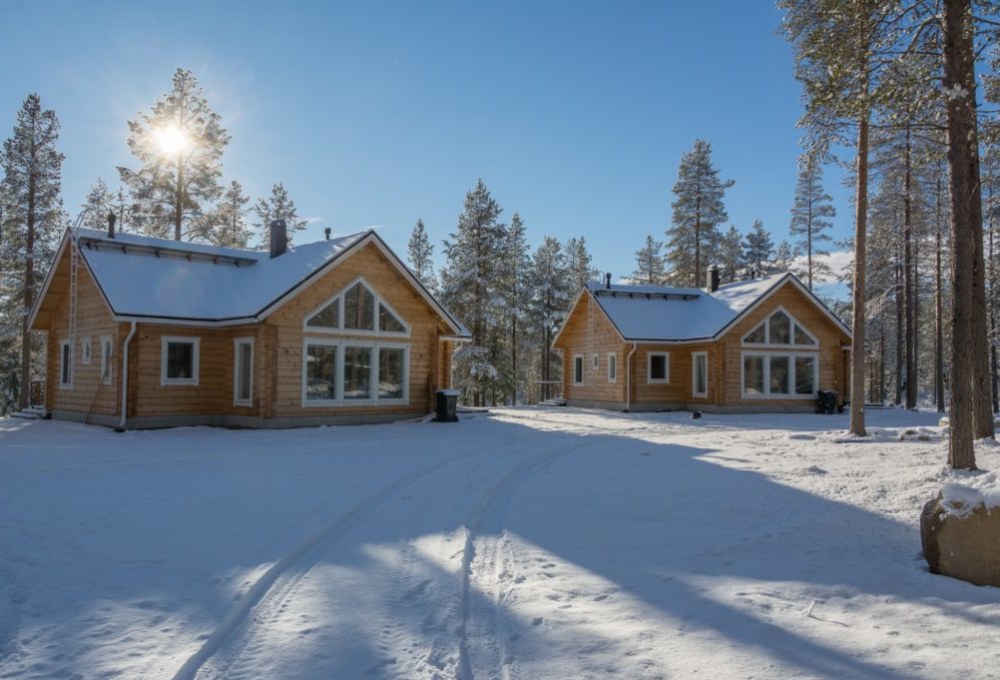 Husky Lodge von aussen
